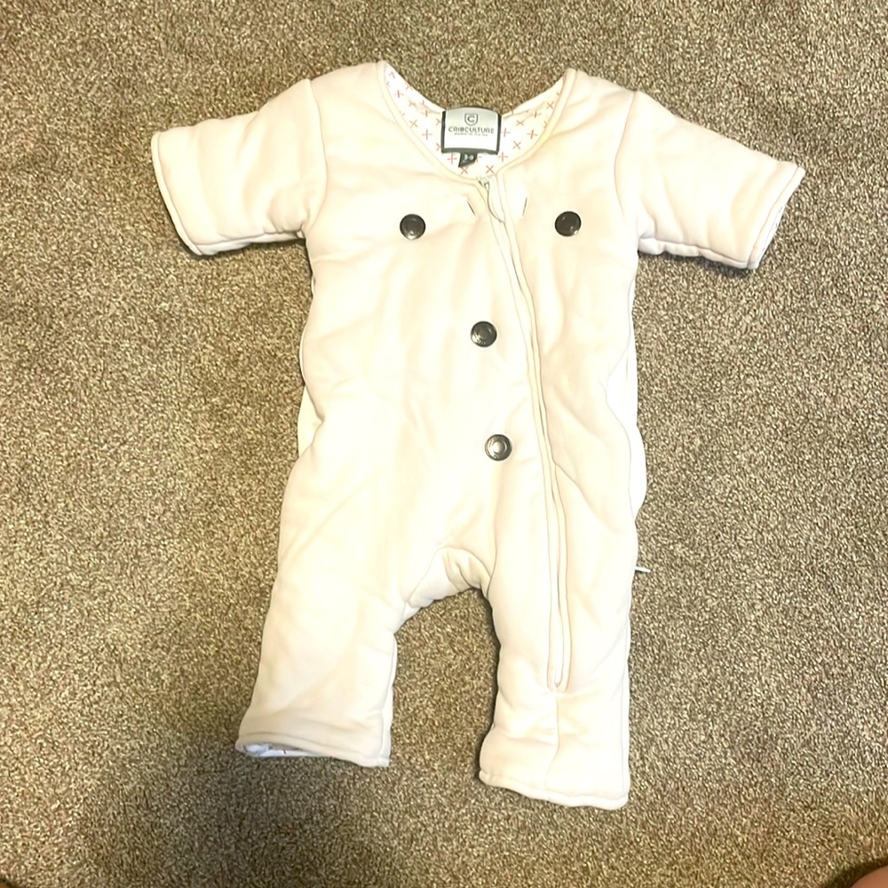 Neutral color/beige crubculture sleepsuit. Clean, tried once. Size 3-9 months.